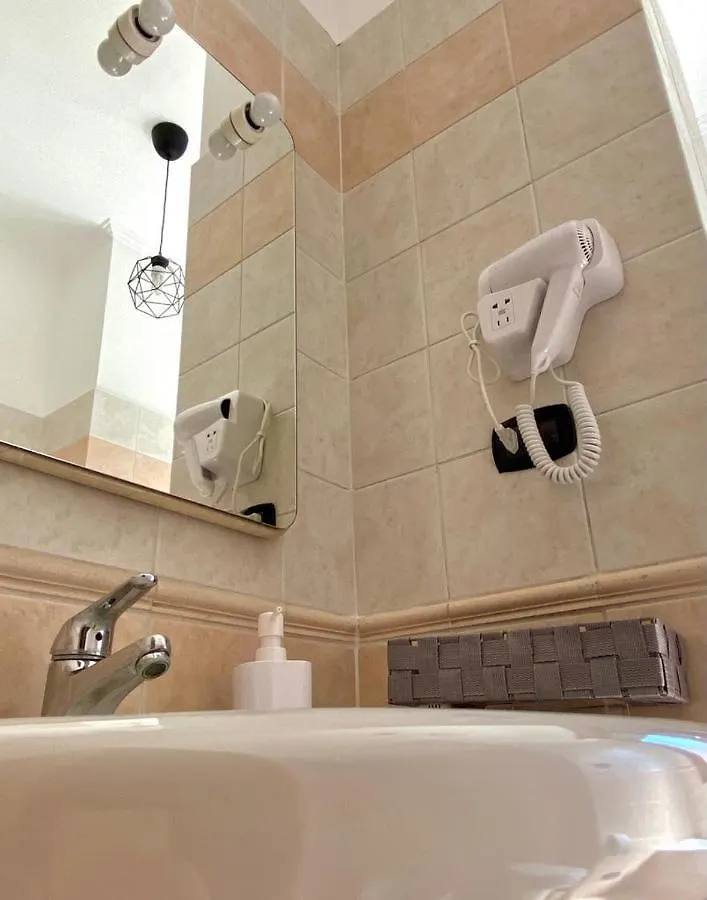 בית נופש Rome Open City Home - Metro A