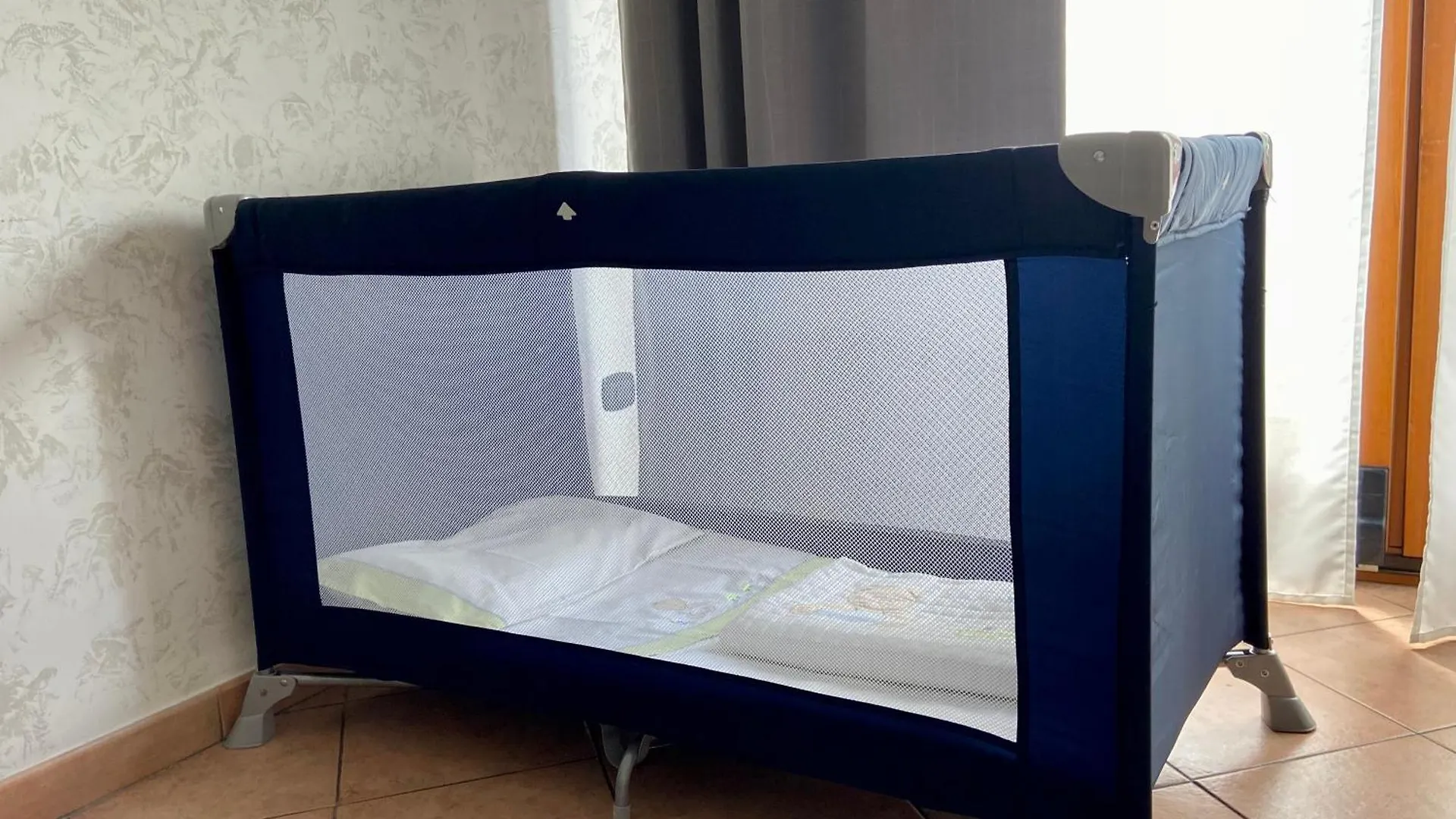 Rome Open City Home - Metro A Semesterbostad